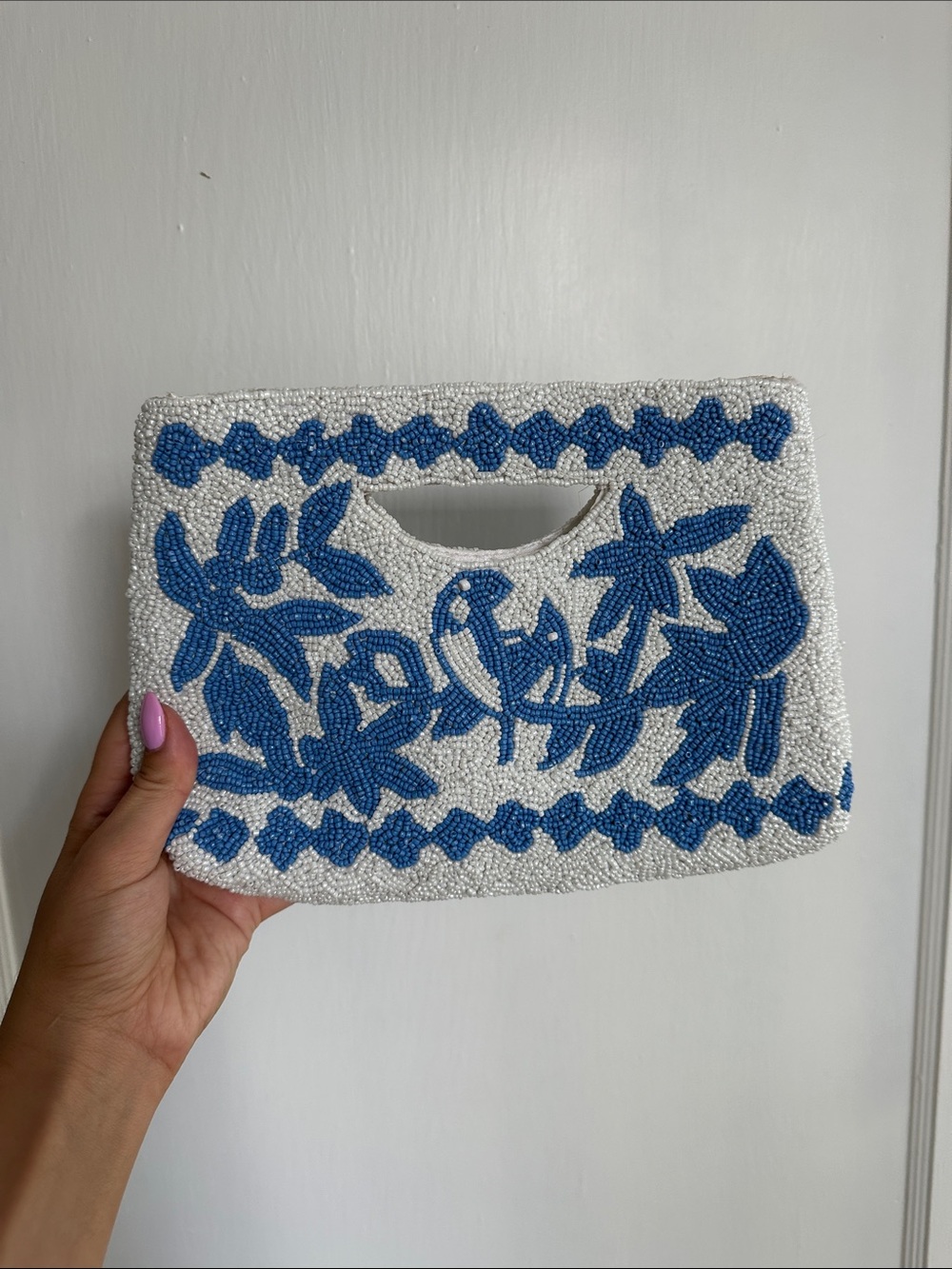 Sincerly Jules White & Blue Beaded Floral Cutout Handle Clutch